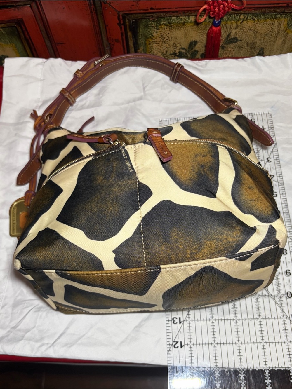 Dooney & Bourke Giraffe Print Shoulder Bag - Brown/Cream Women’s Hobo - Picture 5 of 6